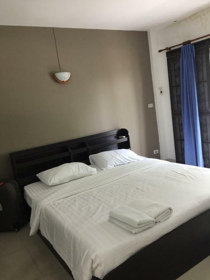 חוף ג'ומטיין Escobar Guesthouse מראה חיצוני תמונה