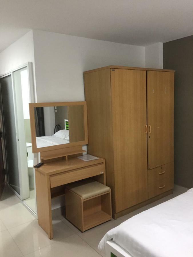 חוף ג'ומטיין Escobar Guesthouse מראה חיצוני תמונה