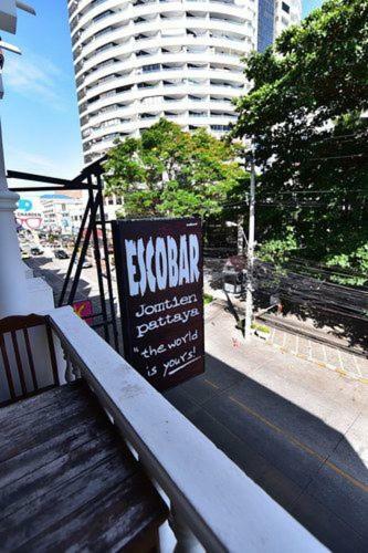 חוף ג'ומטיין Escobar Guesthouse מראה חיצוני תמונה