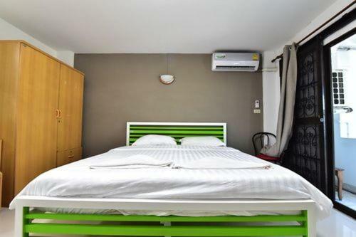 חוף ג'ומטיין Escobar Guesthouse מראה חיצוני תמונה